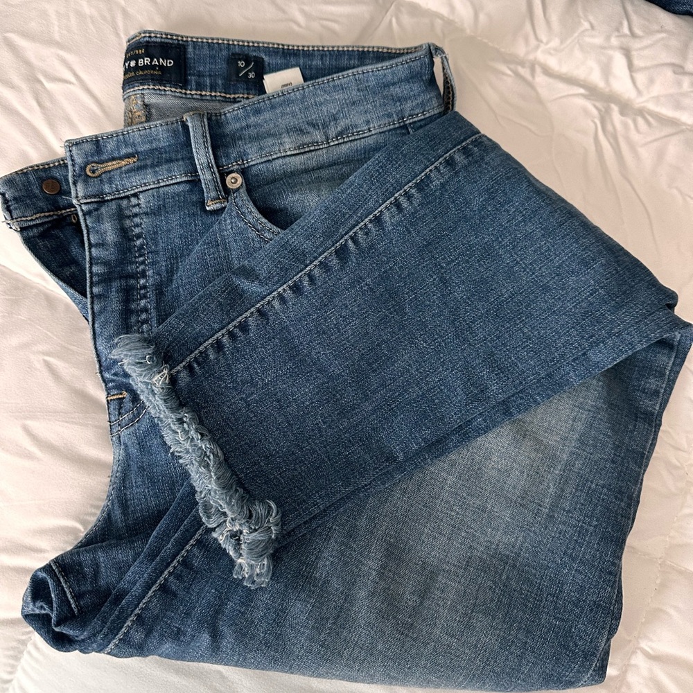 Lucky Brand like new Ava mid rise skinny jean in women’s size 10 ankle length.